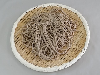 常陸秋そば乾麺の茹で上がった画像